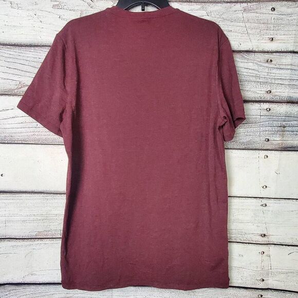 Columbia Sportswear Women’s Burgundy Logo Short Sleeve T-Shirt Size Large - Picture 4 of 6